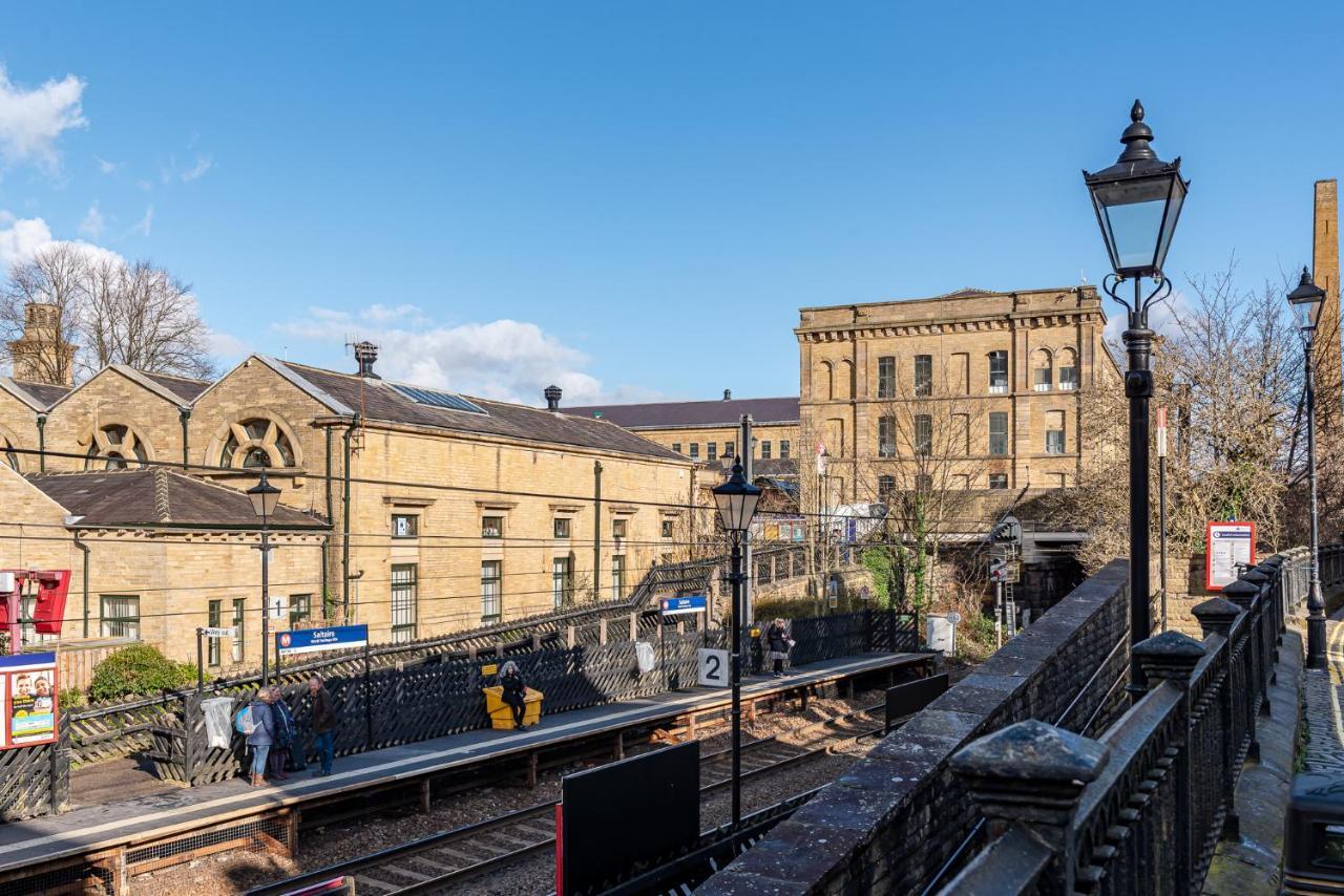 Riverside Balcony Apartment With Parking Just Minutes To Saltaire Shipley (West Yorkshire) Zewnętrze zdjęcie