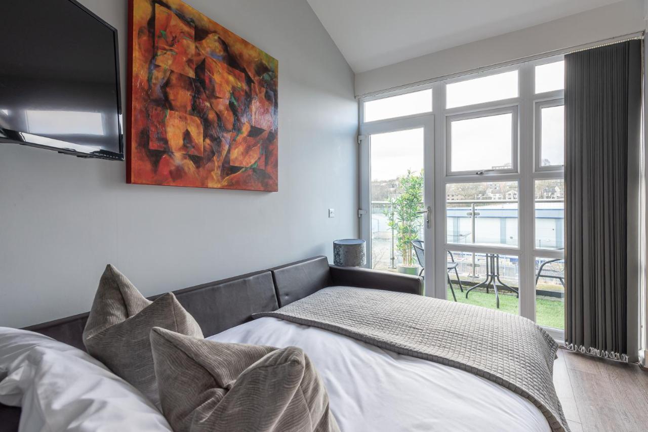 Riverside Balcony Apartment With Parking Just Minutes To Saltaire Shipley (West Yorkshire) Zewnętrze zdjęcie